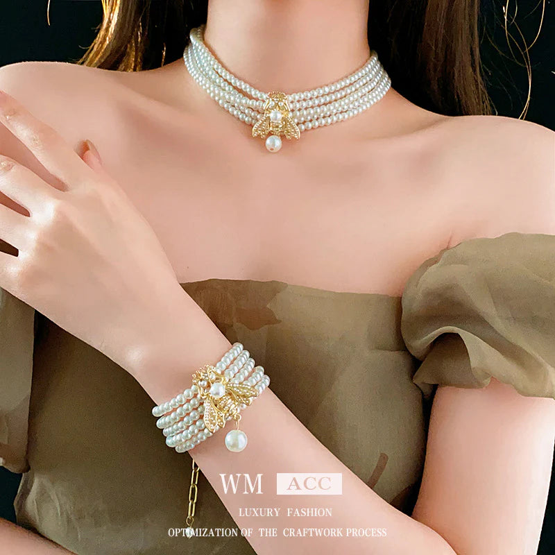 Women Luxurious Biggy Bear Bee Animal Artificial Pearl Jewelry Sets