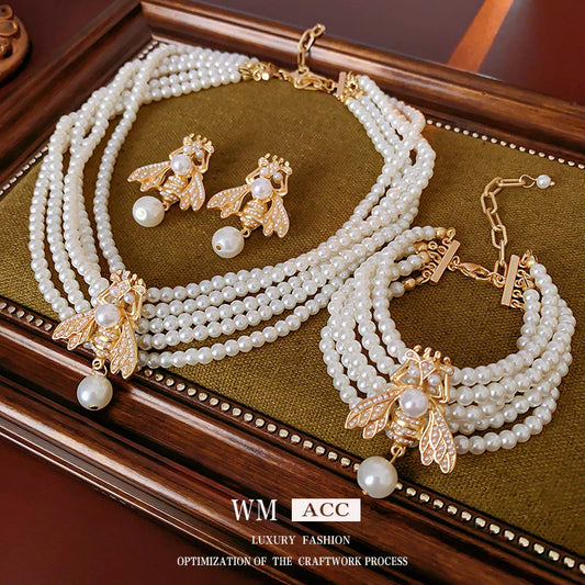 Women Luxurious Biggy Bear Bee Animal Artificial Pearl Jewelry Sets